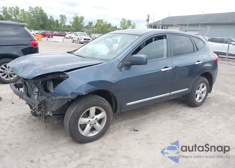 2013 Nissan Rogue S z USA, uszkodzony, nr VIN JN8AS5MV8DW660361